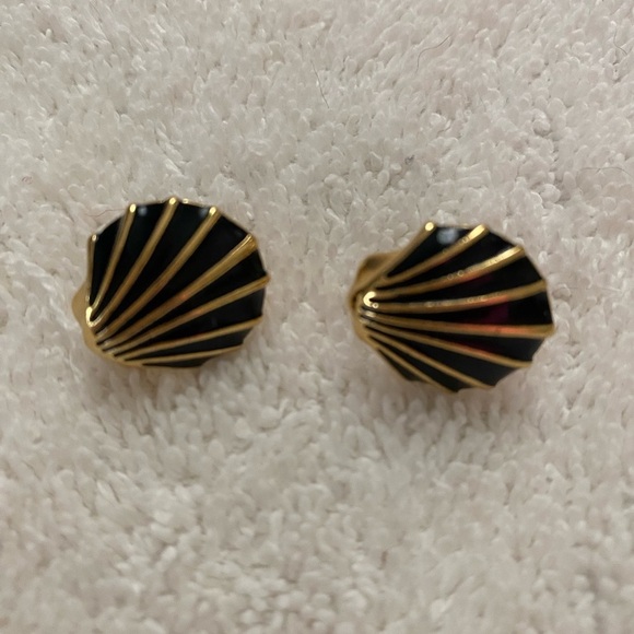 Monet Clip on Black and Gold Art Deco Shell Earrings - Picture 2 of 5